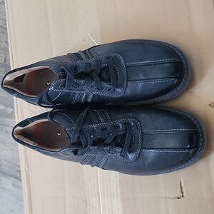 Men's Clark's black shoes